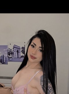 MeMe - escort in Dubai Photo 7 of 12