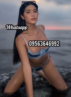 Meet up/Camshow/Videos for sale - escort in Manila Photo 7 of 14