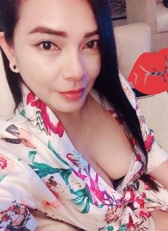 Memi : relax with me b2b nuru massage - escort in Muscat Photo 11 of 12