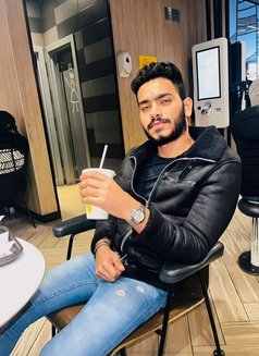 Memo 🇪🇬 - Male escort in Cairo Photo 14 of 14