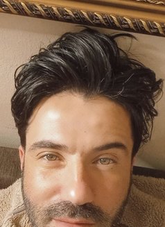 Master Straight Serious In short, a one- - Male escort in Beirut Photo 11 of 16