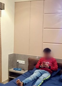 Men Fullfill Here - Male escort in Mumbai Photo 3 of 4