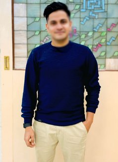 Men Fullfill Here - Male escort in Mumbai Photo 4 of 4