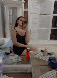 Mena - escort in Cairo Photo 2 of 8