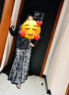 Mena - escort in Dubai Photo 2 of 3