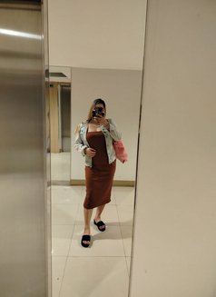 Mena Suvari - escort in Makati City Photo 5 of 7