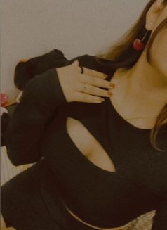 Menica - escort in Vadodara Photo 1 of 6