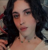 Menyar - Acompañantes transexual in İstanbul