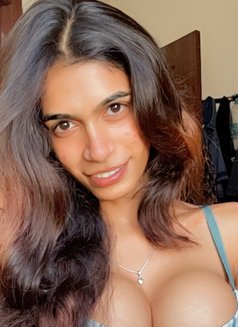 Meow Cat - Acompañantes transexual in Bangalore Photo 4 of 9