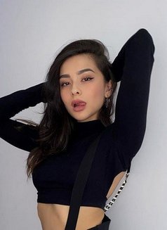 Meow - escort in Bali Photo 7 of 12