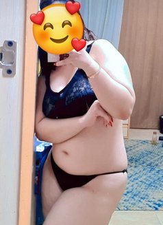 Mera - escort in Cairo Photo 1 of 12