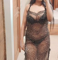 Mera - escort in Cairo