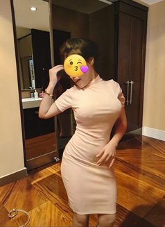 Mera - escort in Cairo Photo 7 of 12