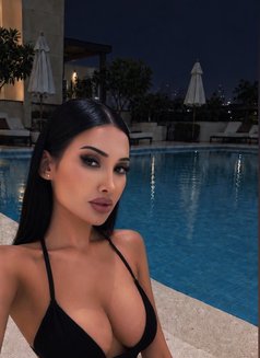 Lera - escort in Dubai Photo 2 of 4
