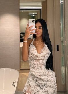 Mercedes-Benz - Transsexual dominatrix in Phuket Photo 8 of 18