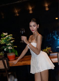 Mercedes-Benz - Transsexual dominatrix in Phuket Photo 10 of 18