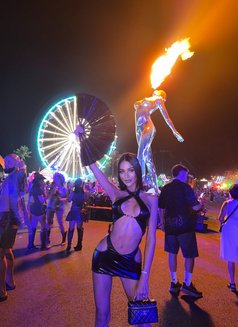 Mercedes-Benz - Dominadora transexual in Phuket Photo 26 of 26