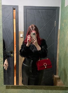 Mercedes - puta in Manila Photo 27 of 30