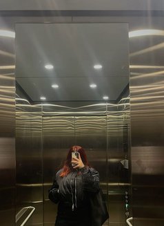 Mercedes - puta in Manila Photo 29 of 30