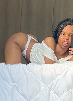 Mercy - puta in Pune Photo 2 of 3