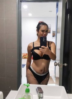 mercy dela vega - Transsexual escort in Kuala Lumpur Photo 27 of 30