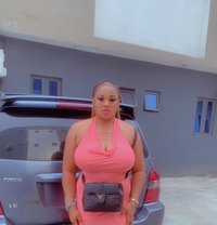 Mercy - Intérprete de adultos in Lagos, Nigeria