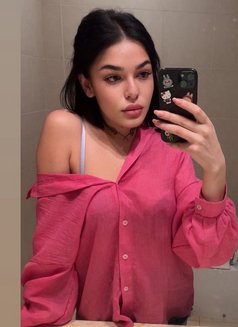 Meri - Acompañantes masculino in Dubai Photo 1 of 6