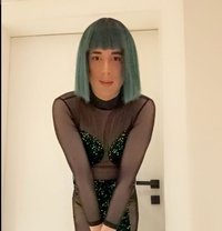 Meri - Transsexual escort in Riyadh