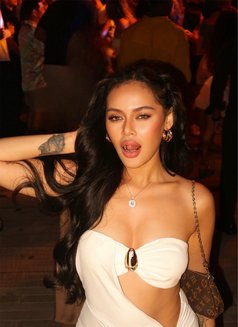 Meria - escort in Bali Photo 6 of 9