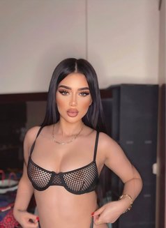 Meriam - escort in Dubai Photo 6 of 12