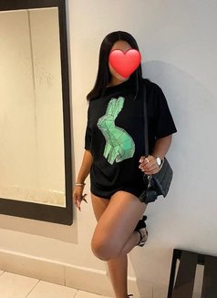 Merina - puta in Hyderabad Photo 5 of 5