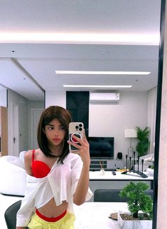 Merlin - Transsexual escort in Riyadh Photo 23 of 23