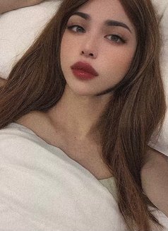 Nazrin - Transsexual escort in Riyadh Photo 28 of 29