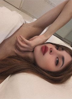Nazrin - Transsexual escort in Riyadh Photo 29 of 29