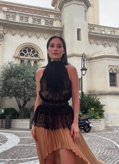 Merlyce - puta in İstanbul Photo 4 of 4
