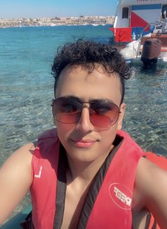 Mero - Male escort in Cairo Photo 2 of 4