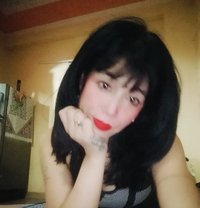 Merry (age 27) & Bhidya ( age26) - adult performer in New Delhi