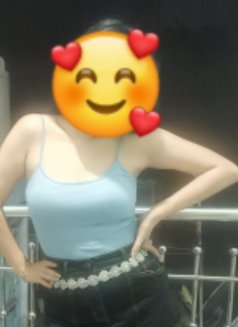 Merry (REALMEET , CAM & FMF SERVICES) - adult performer in New Delhi Photo 1 of 1