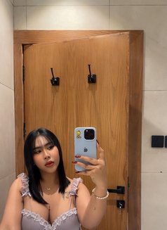 Merry - escort in Riyadh Photo 3 of 7