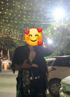 MERRY ( INCALL/OUTCALL AVAILABLE) - Intérprete de adultos in New Delhi Photo 16 of 18