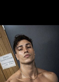 Savsavsav1 - Male escort in İstanbul Photo 2 of 8