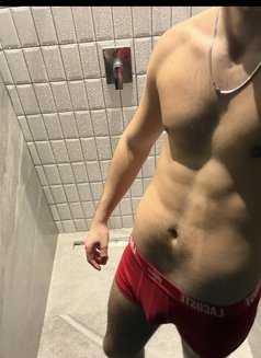 Mert - Acompañantes masculino in İstanbul Photo 1 of 4