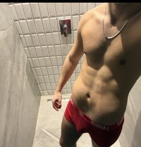 Mert - Male escort in İstanbul