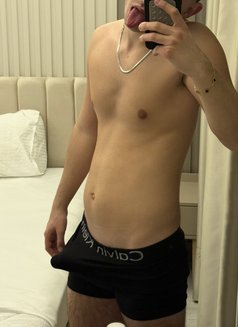 Mert - Acompañantes masculino in İstanbul Photo 2 of 4