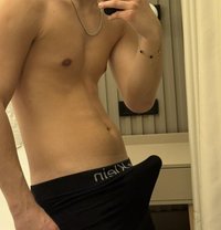 Mert - Male escort in İstanbul