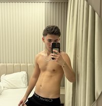 Mert - Male escort in İstanbul