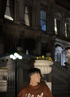 Merttwinkboyyx - Male escort in İstanbul Photo 3 of 7