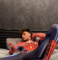 Merttwinkboyyx - Male escort in Riyadh