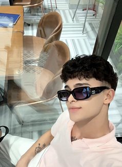 Merttwinkboyyx - Acompañantes masculino in Riyadh Photo 4 of 9