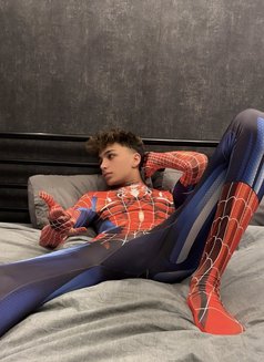 Merttwinkboyyx - Acompañantes masculino in Riyadh Photo 2 of 7